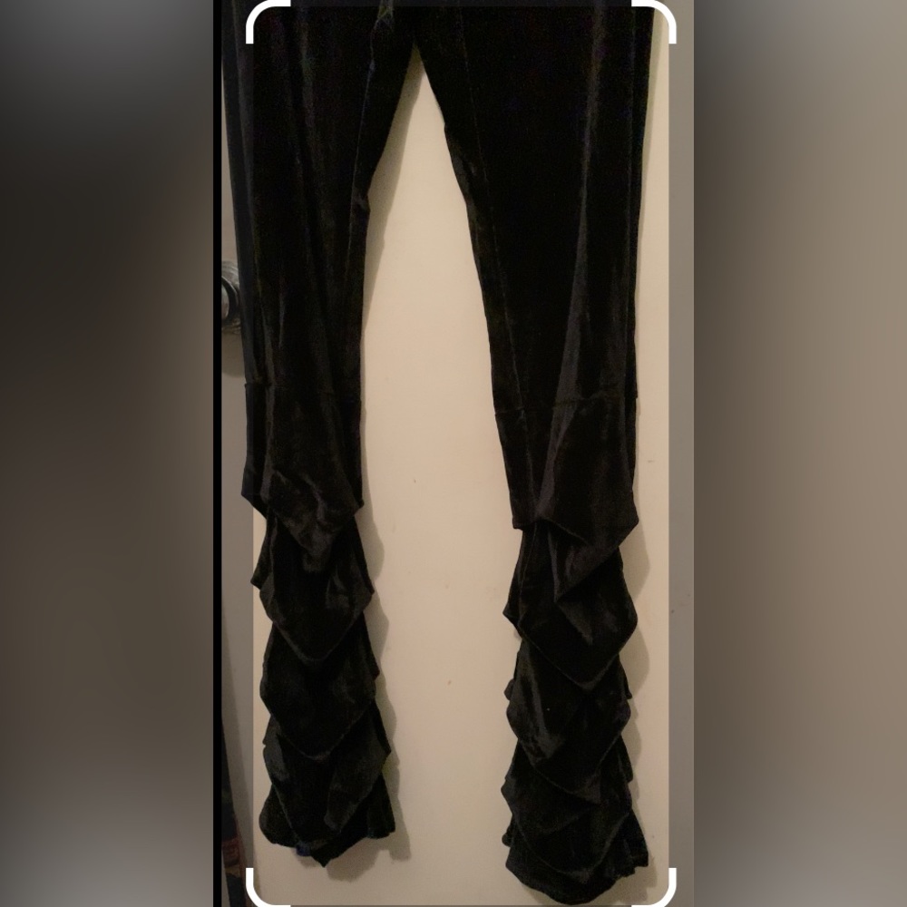 ✨⚡️💥Black Velvet Catsuit with Stacked Legs - Picture 11 of 14